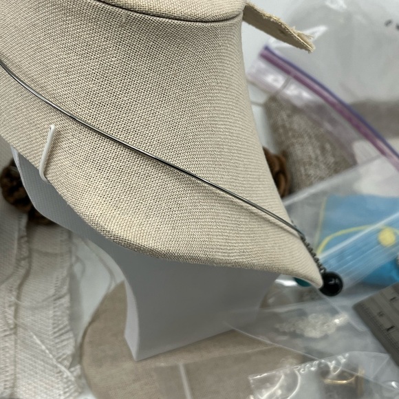 Early 2000s Stainless Steel Y-Neck Wire Collar Necklace with Turquoise - Picture 6 of 12